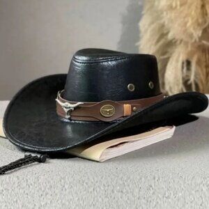 NWT WOMANS BLACK VEGAN LEATHER COWBOY HAT